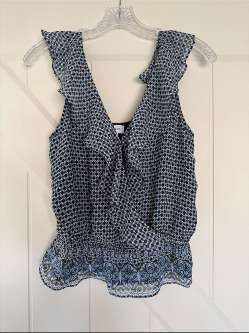 Evereve Blue Patterned Ruffle Blouse